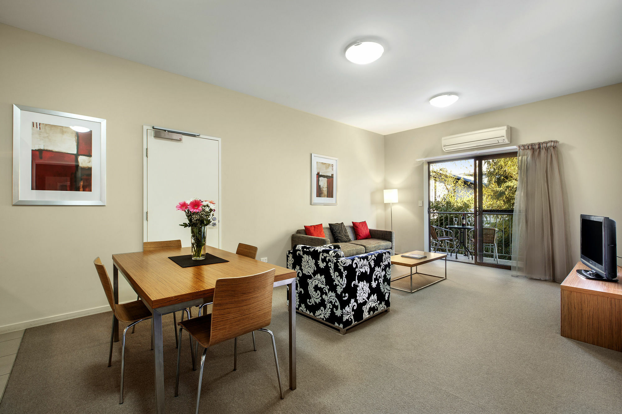 Gladstone Downtown Central Apartment Hotel Official Exterior foto
